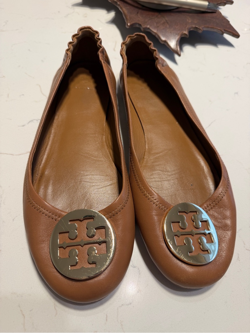 Tory Burch Reva Tan Leather Ballet Flats – Women’s 10.5
